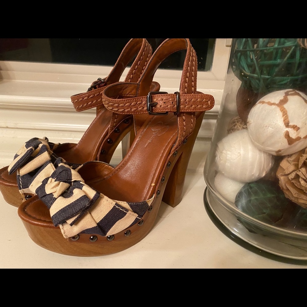 Jessica Simpson shoes